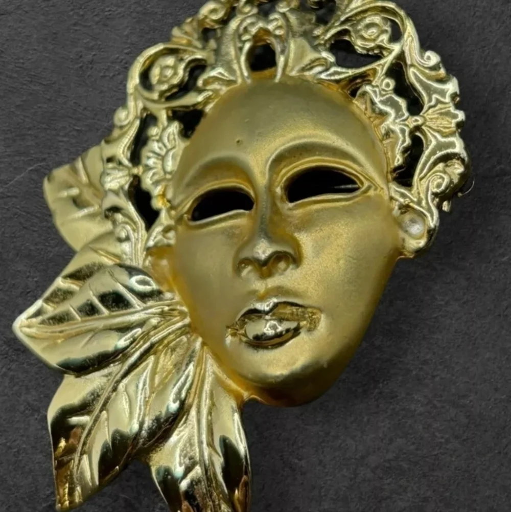 Vintage Gold Tone Womans Face Mask With Leaves Brooch